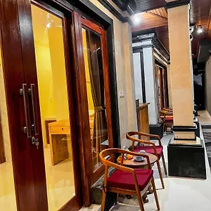  Privatunterkunft Pala House